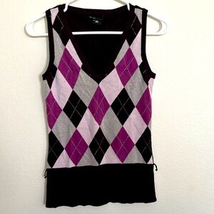 New York & Company Purple Argyle Sweater Vest V-Neck Vintage 90’s Preppy.